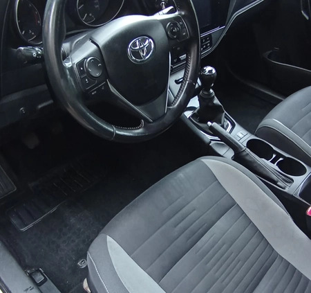 Toyota Auris cena 52400 przebieg: 142000, rok produkcji 2015 z Bolesławiec małe 29